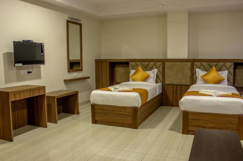 Rr Mount Elite Suites Chennai Luaran gambar
