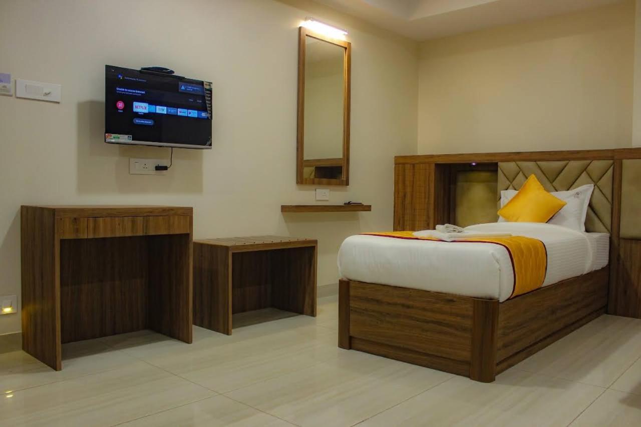Rr Mount Elite Suites Chennai Luaran gambar