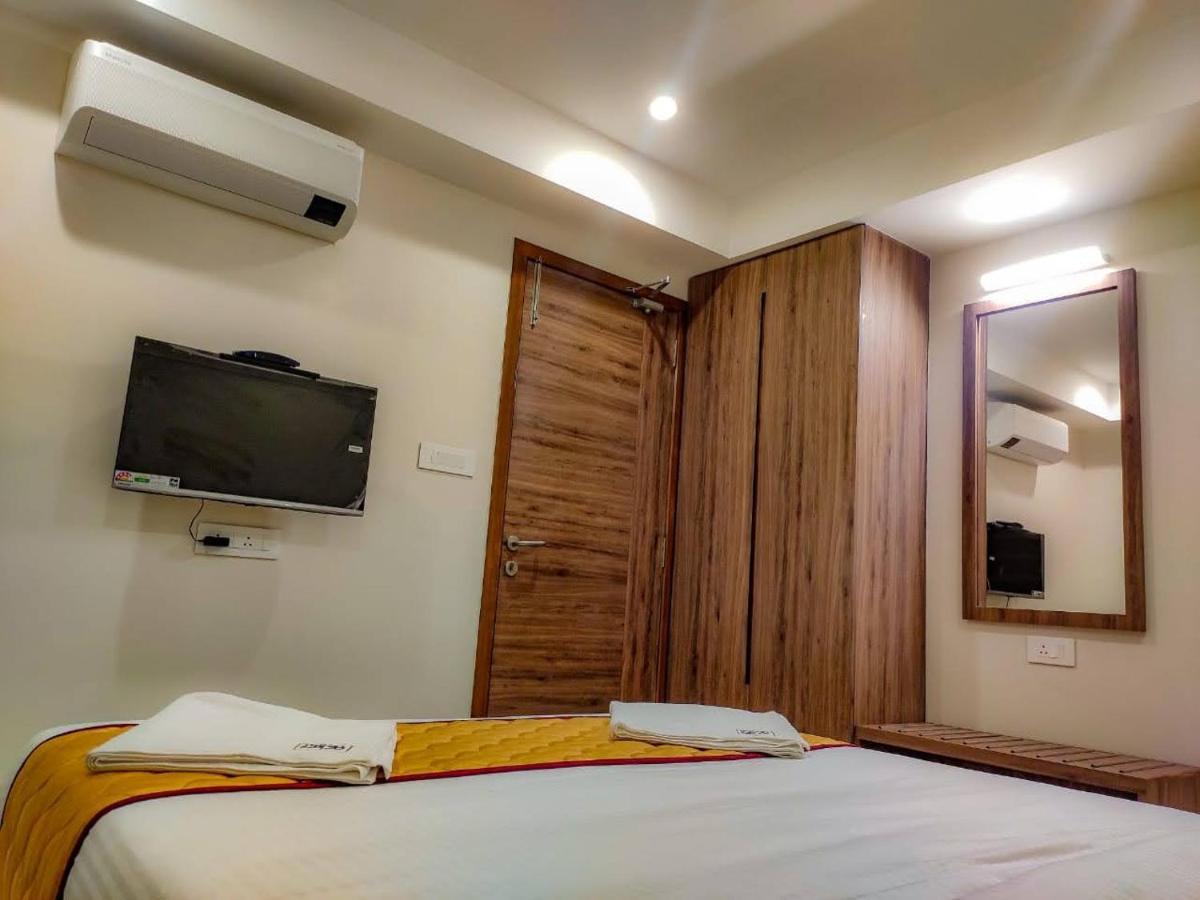 Rr Mount Elite Suites Chennai Luaran gambar