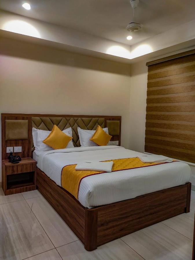 Rr Mount Elite Suites Chennai Luaran gambar