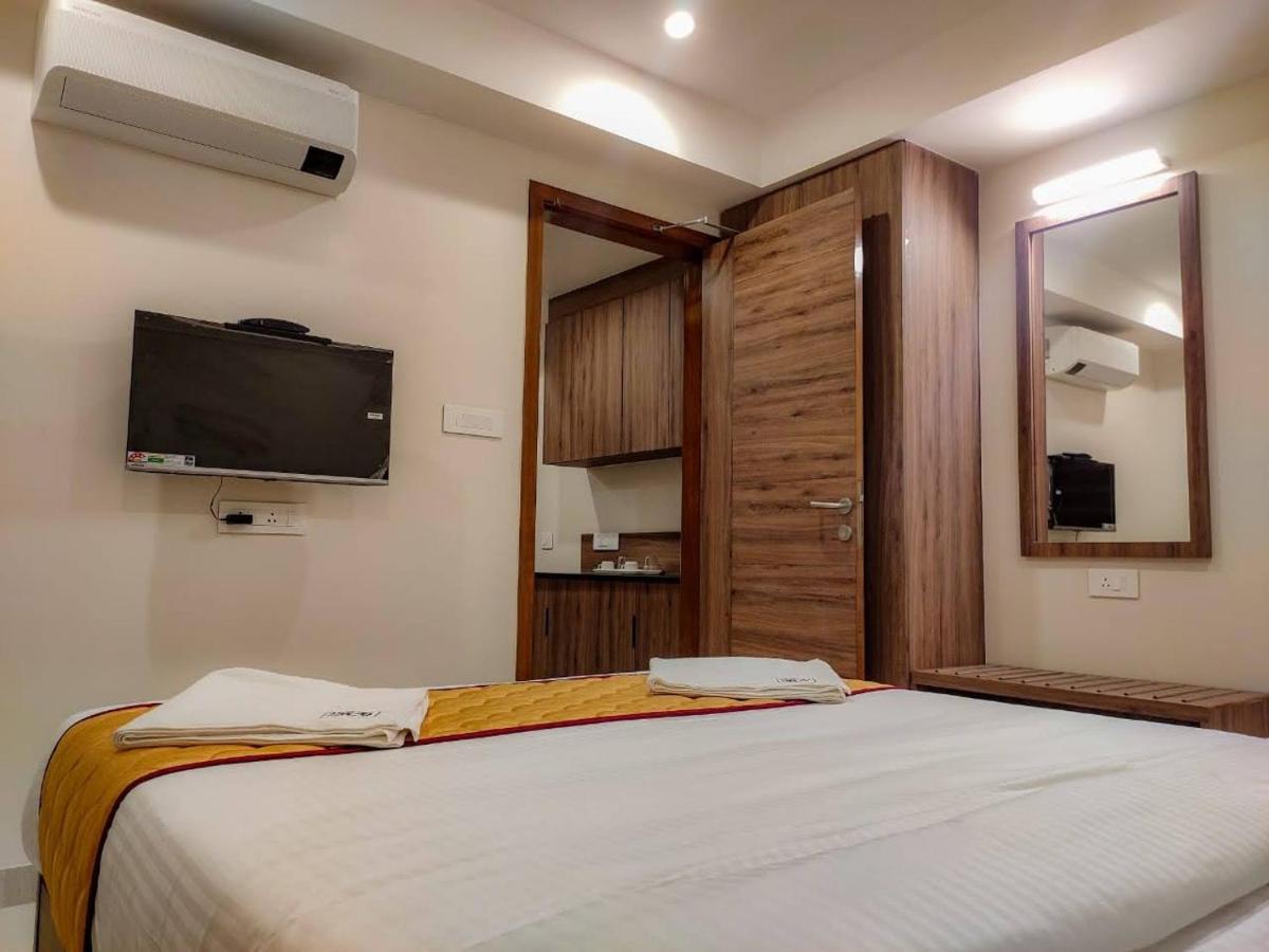 Rr Mount Elite Suites Chennai Luaran gambar
